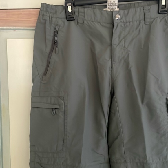 REI | Sahara Convertible Pants. Olive color. Cargo. Pockets. Size 12. - Picture 5 of 10